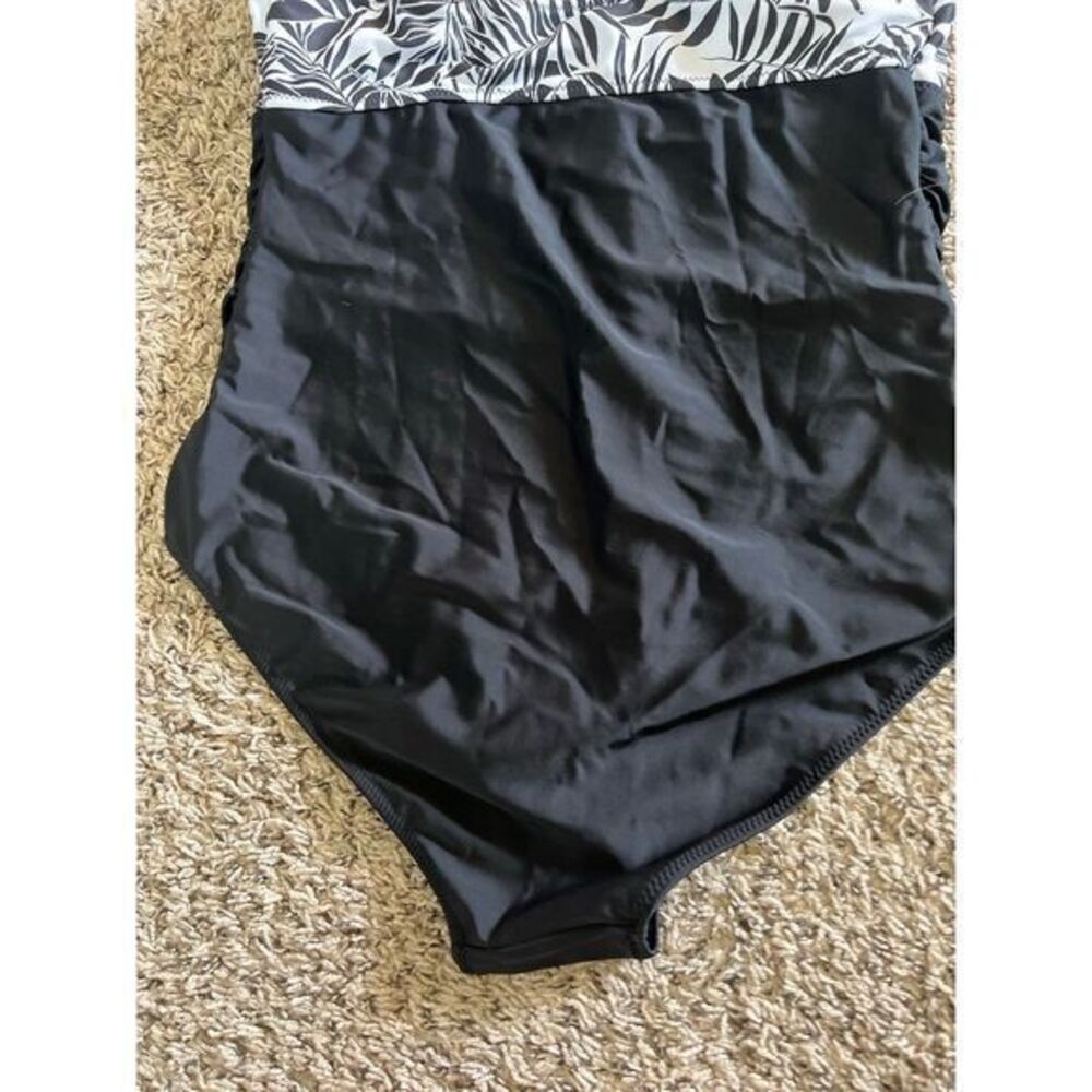 one piece bathing suit size 16W - Picture 7 of 8